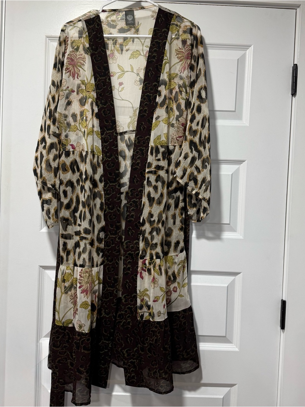 Vince Camuto Floral & Leopard Print Kimono Robe in Cream and Brown - Picture 3 of 12
